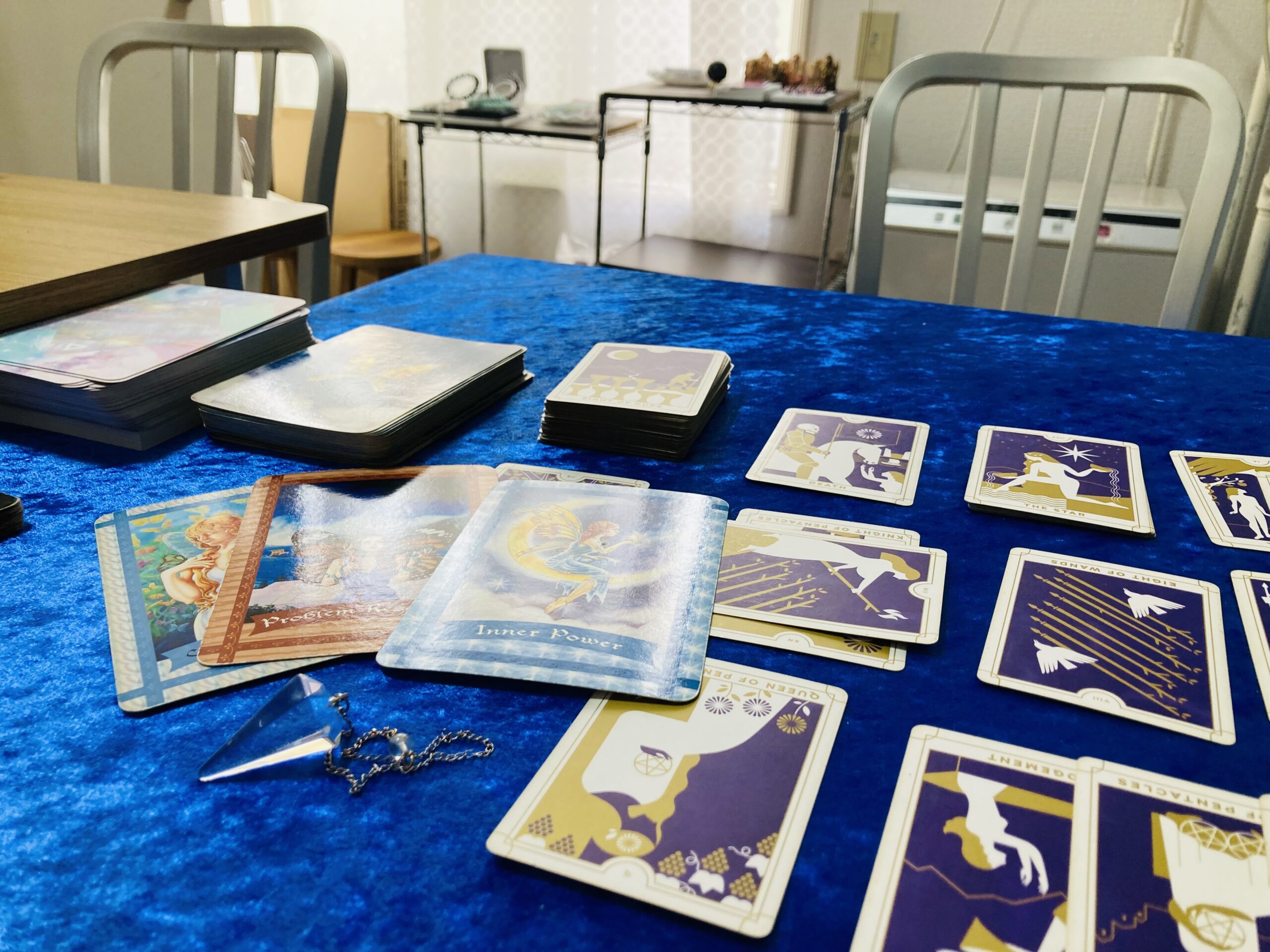 不思議相談処三河屋 内装