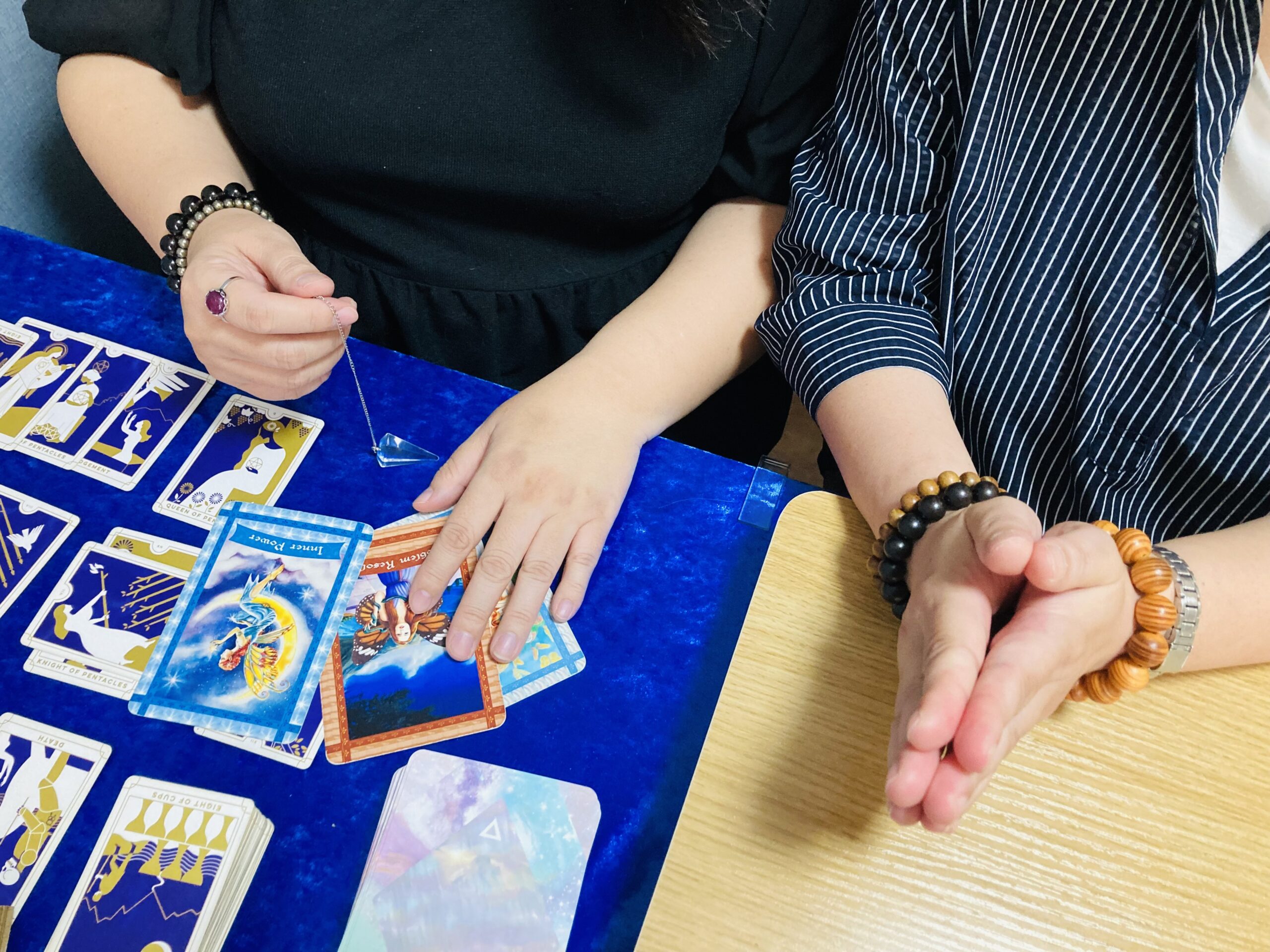 不思議相談処三河屋 内装